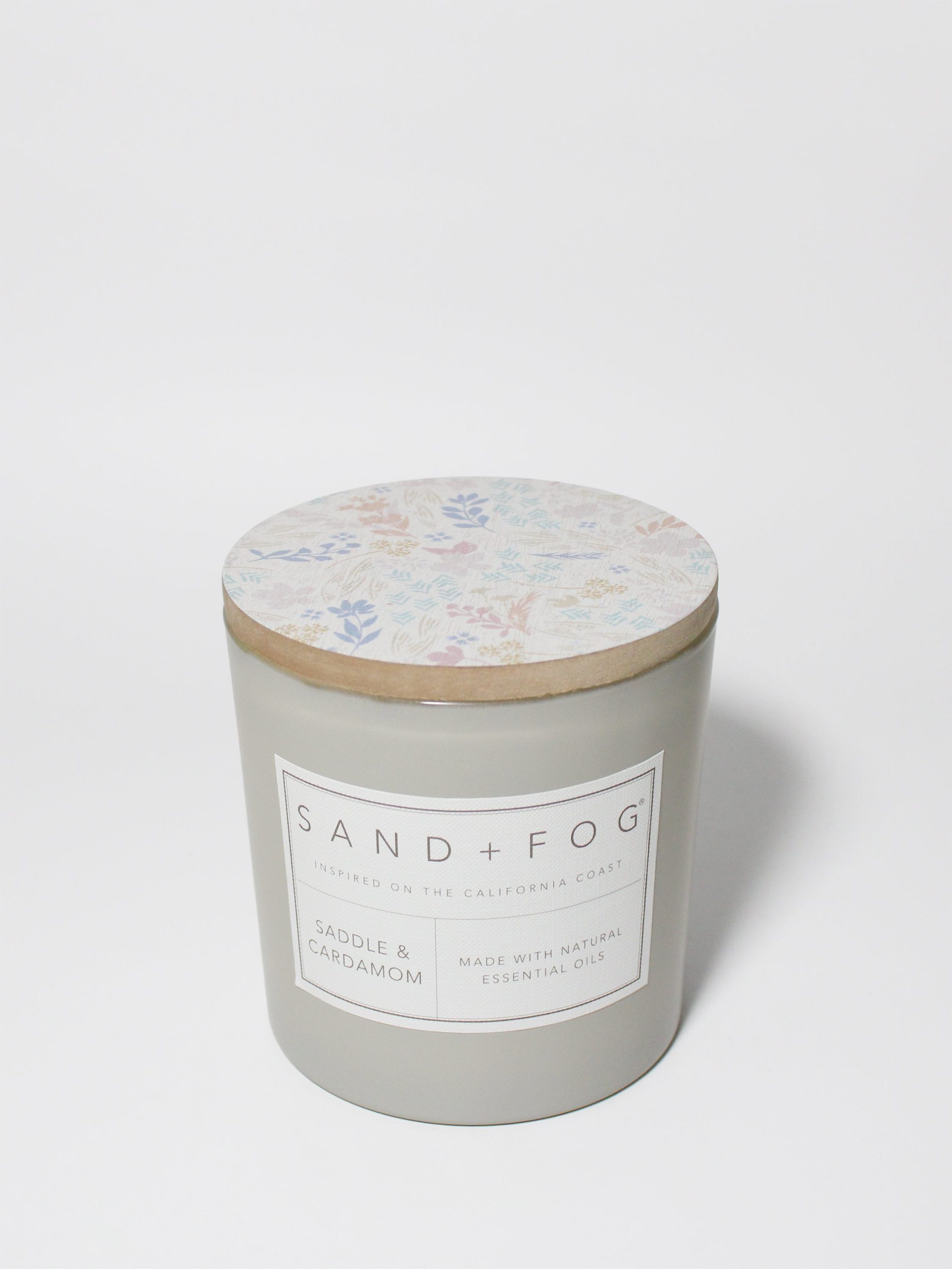 Sand Fog Saddle & Cardamom 21 oz scented candle