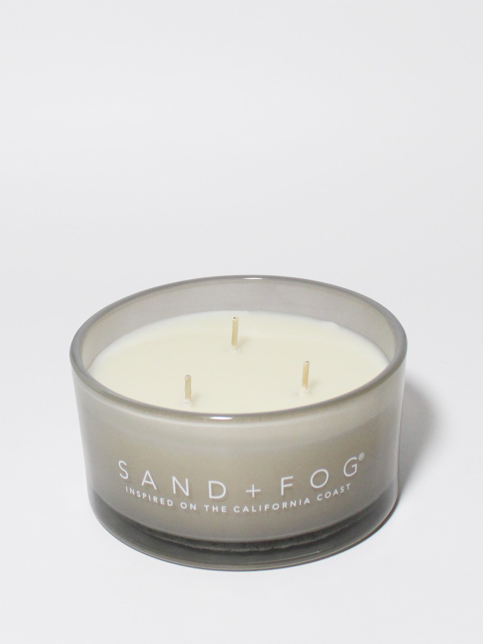 Sand Fog Vanilla Oud 10 oz scented candle - Image 3