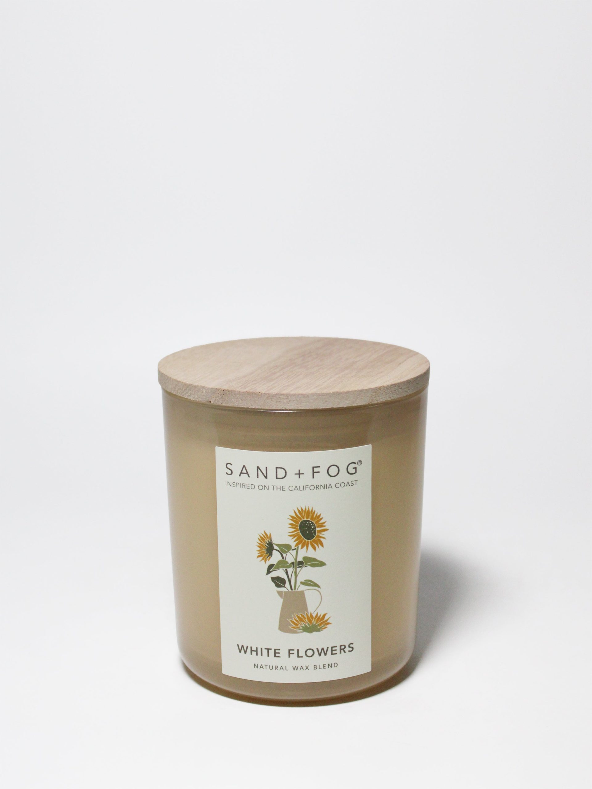 Sand Fog White Flowers 10 oz scented candle
