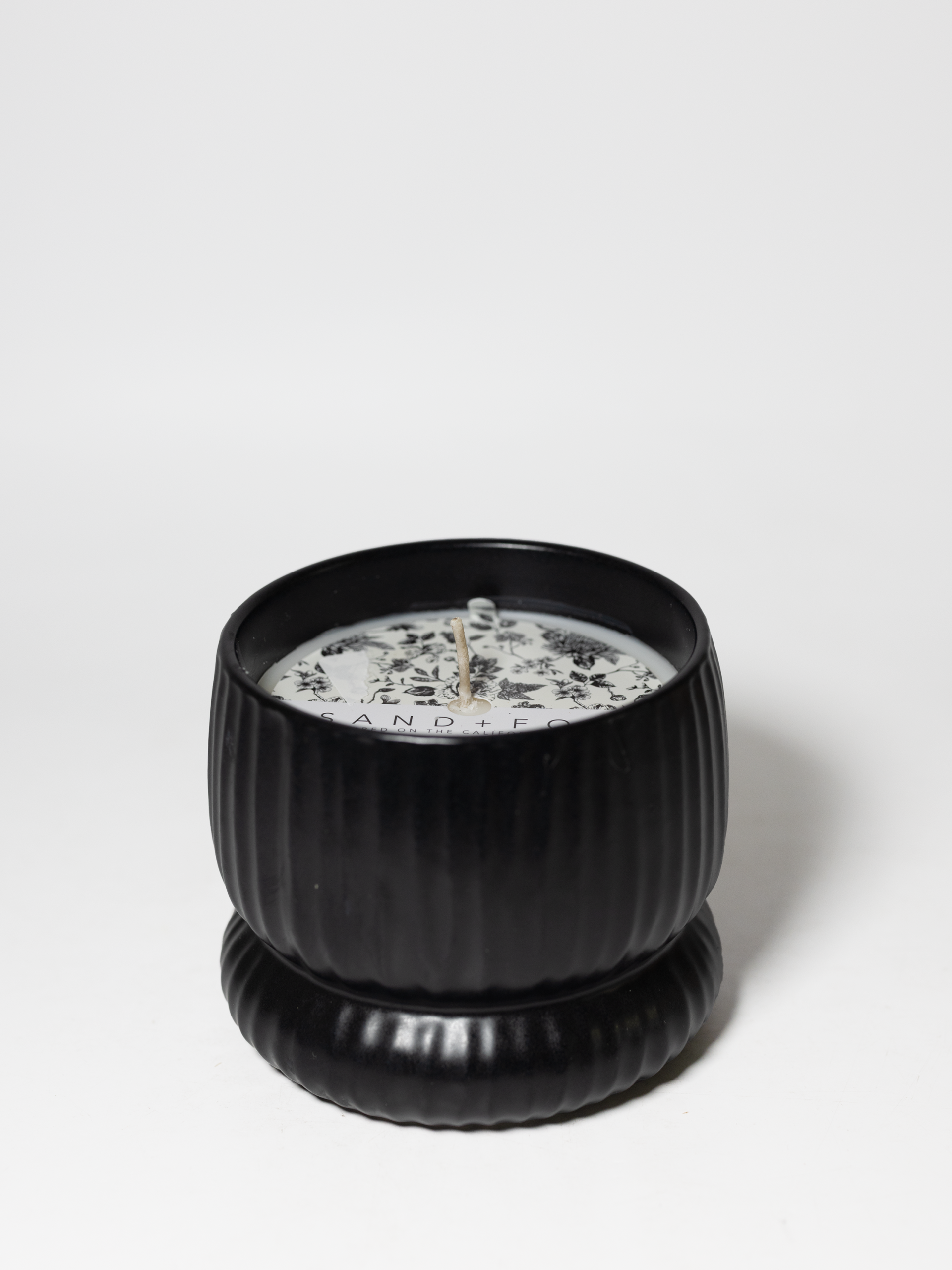 Sand Fog Speakeasy 10 oz scented candle