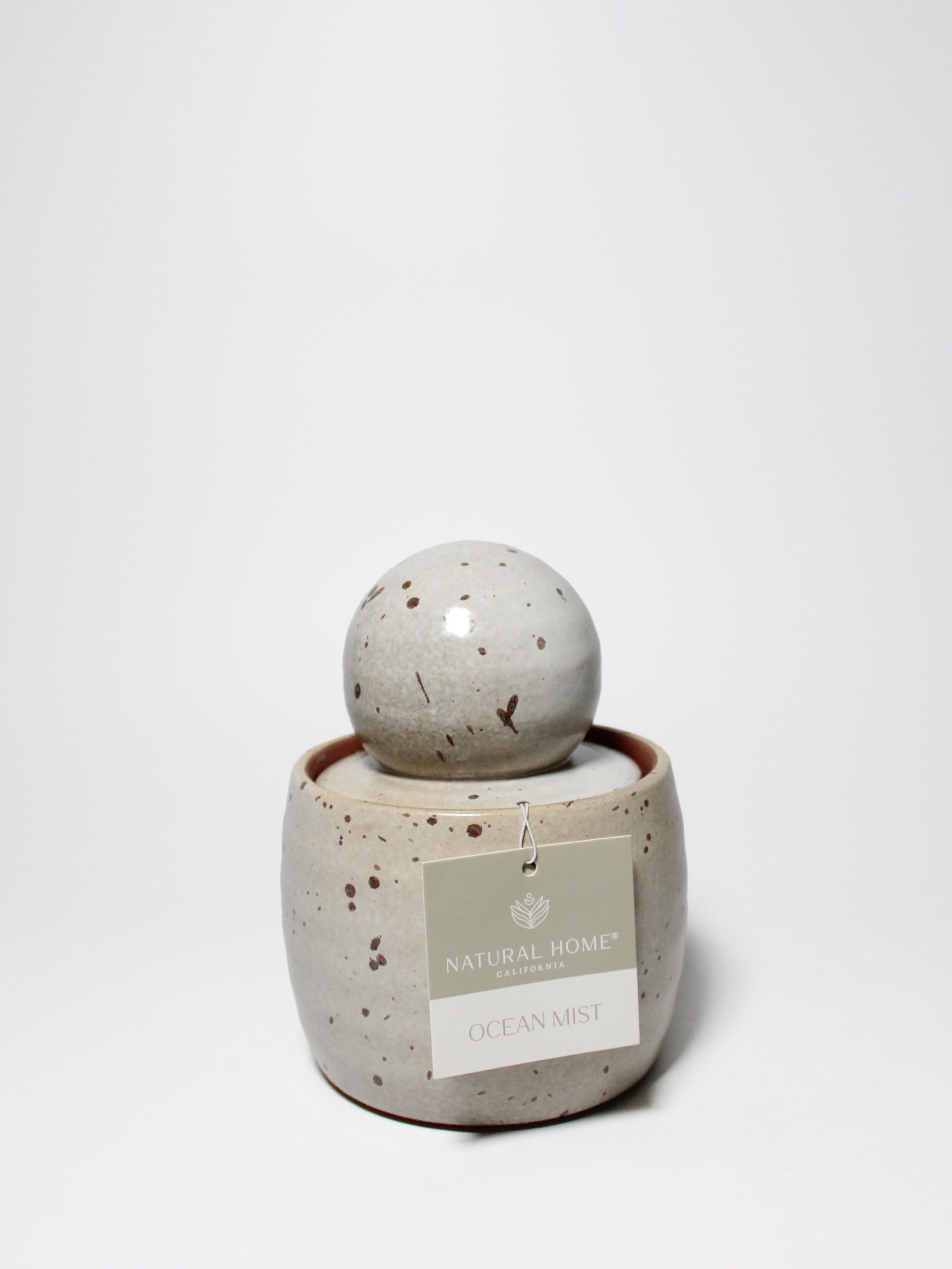 Sand Fog Ocean Mist Natural Home 13 oz scented candle