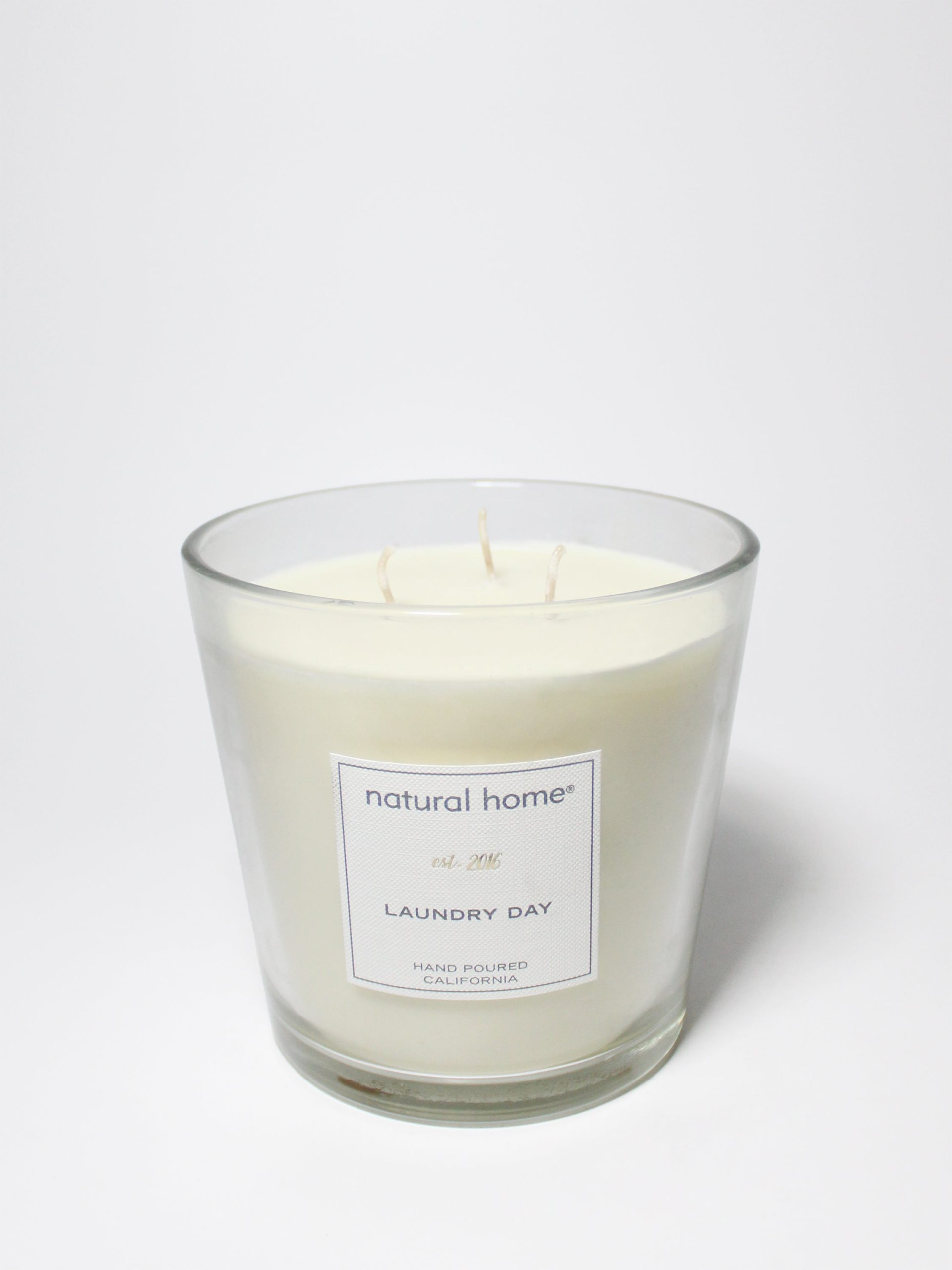Sand Fog Laundry Day Natural Home 31 oz scented candle - Image 3