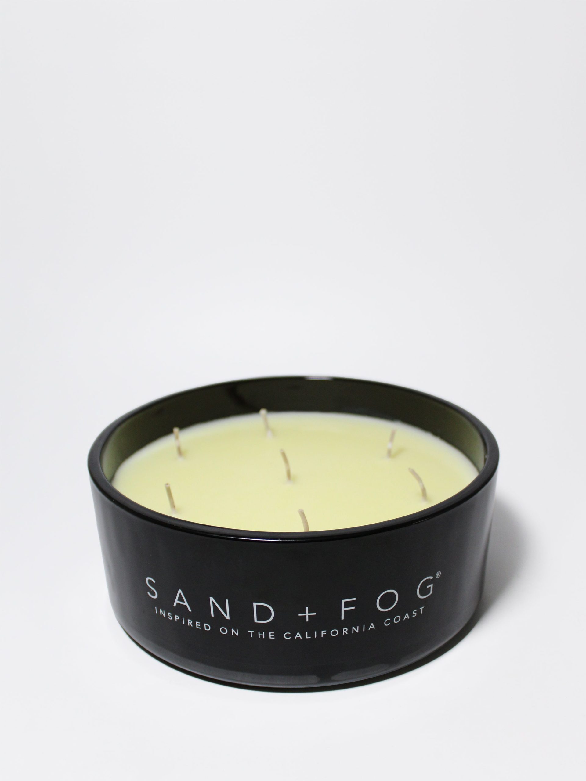 Sand Fog Teakwood 34 oz scented candle - Image 3