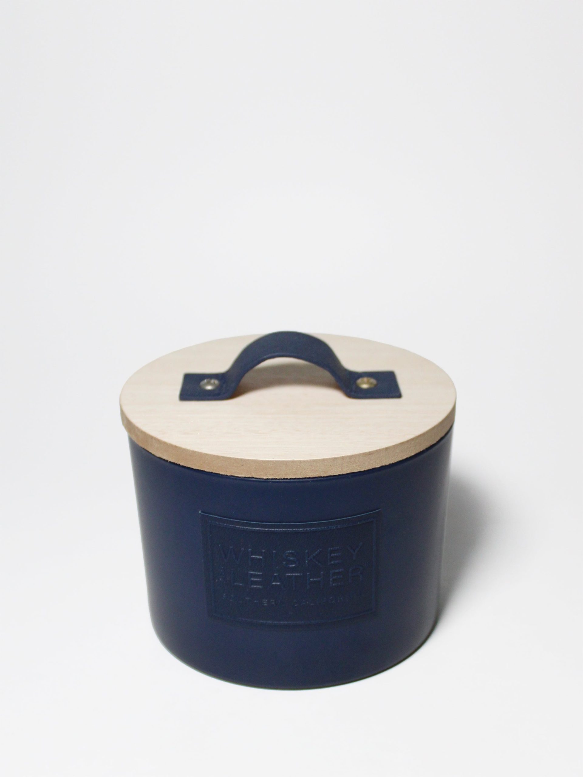 Sand Fog Teakwood 12 oz scented candle