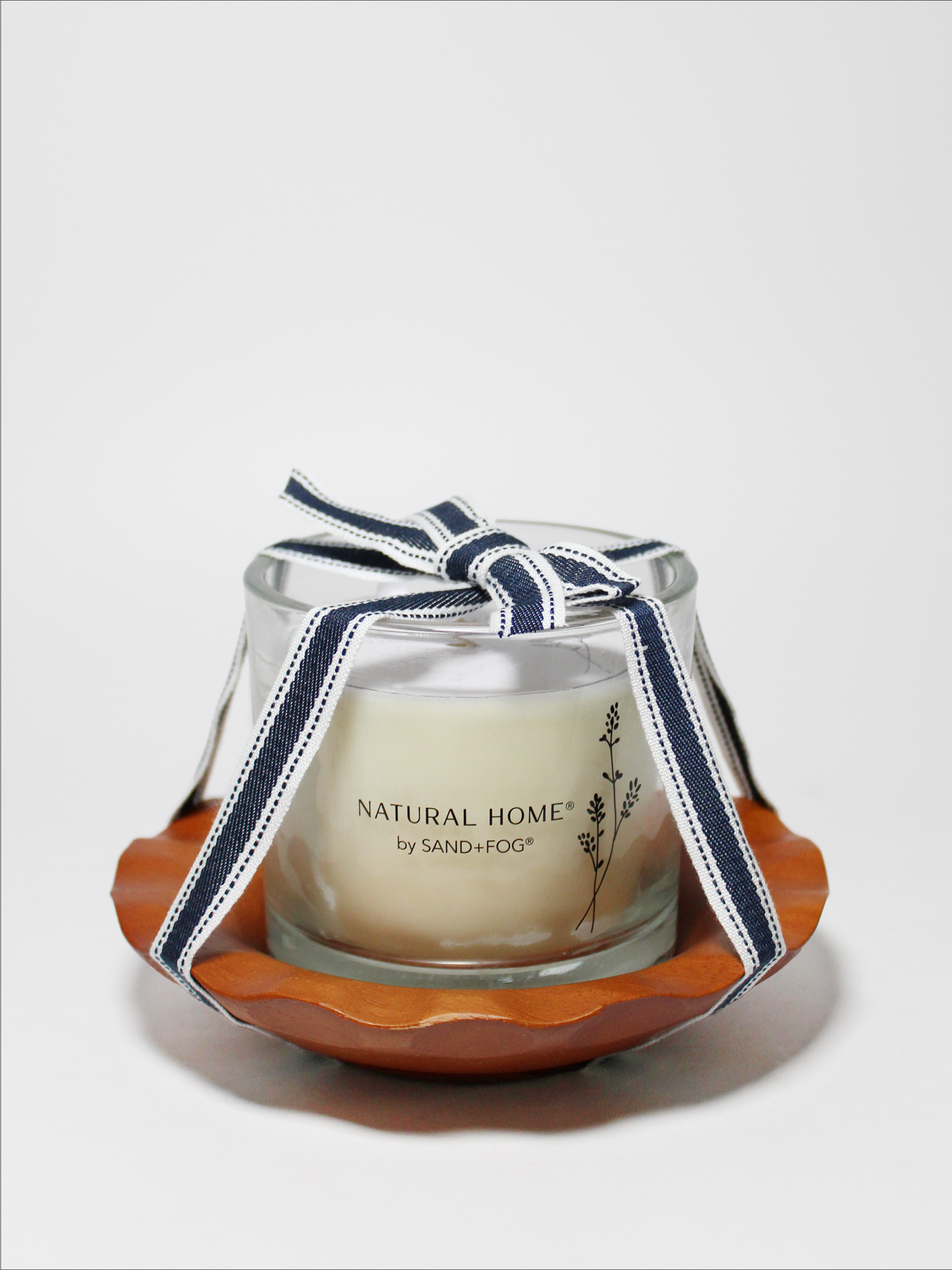 Sand Fog Ocean Mist Natural Home 11 oz scented candle holder set
