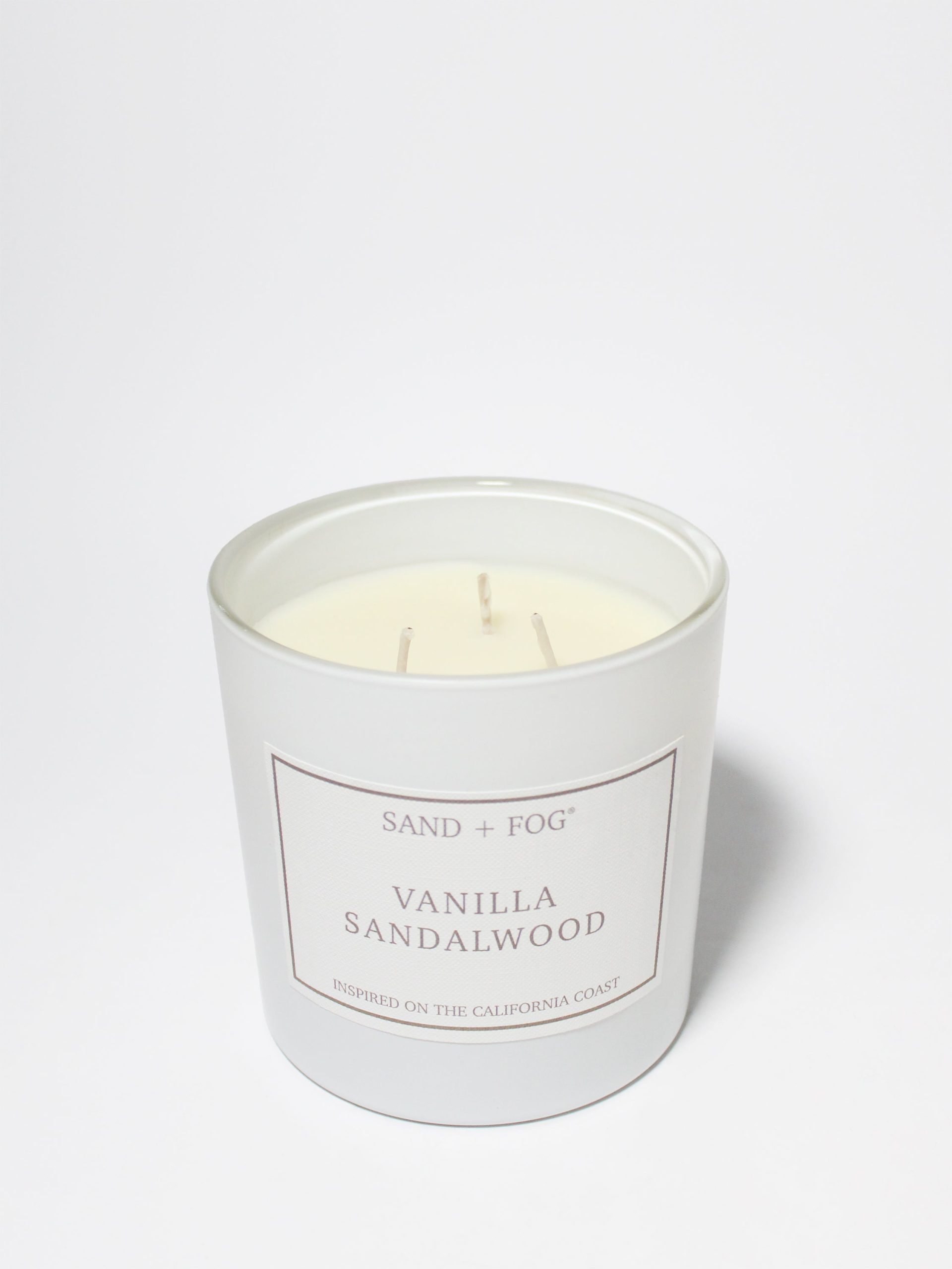 Sand Fog Vanilla Sandalwood 21 oz scented candle - Image 3