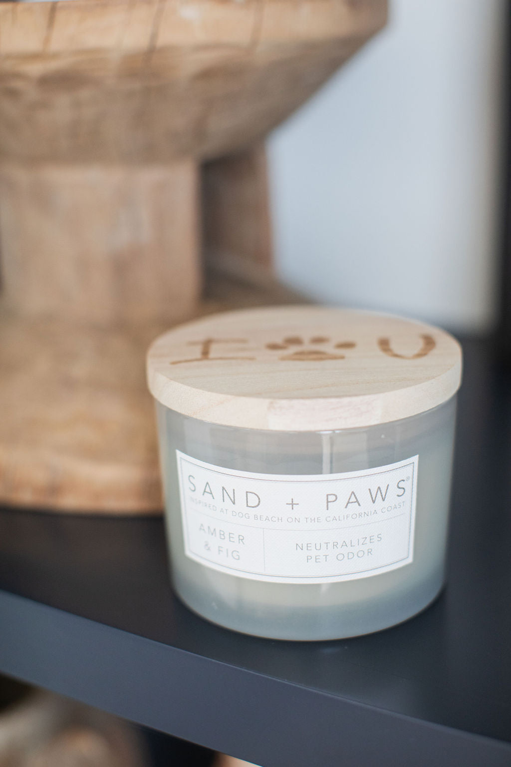 Sand Fog Sand + Paws Amber & Fig 12 oz scented candle - Image 5