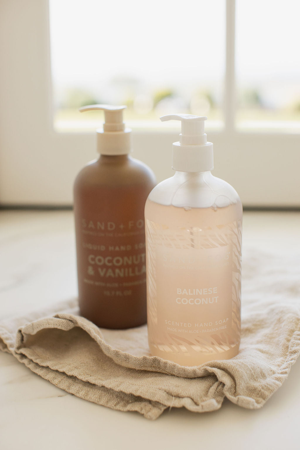Sand Fog Balinese Coconut 15.7 oz Liquid Hand Soap - Image 2