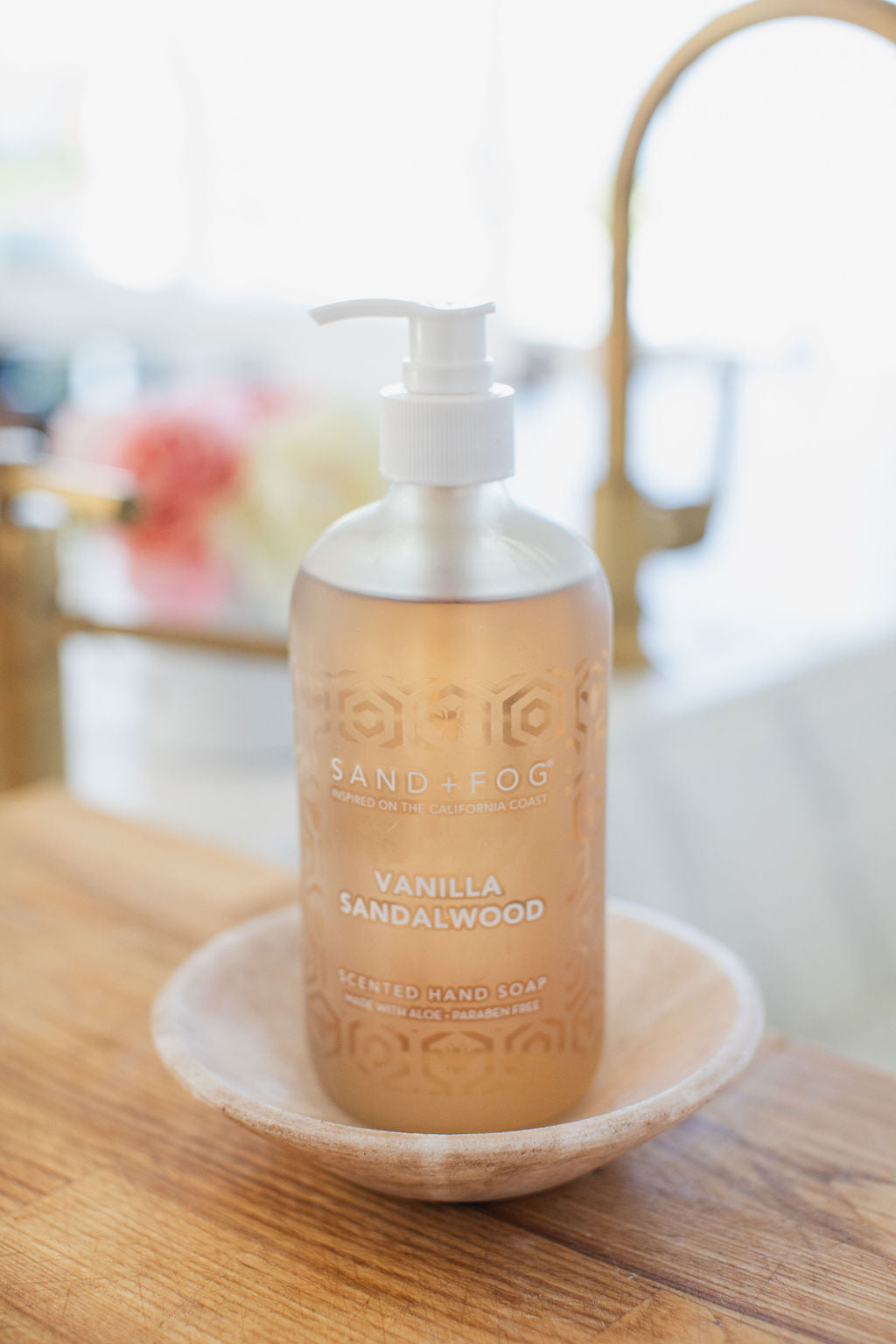 Sand Fog Vanilla Sandalwood 15.7 oz Liquid Hand Soap - Image 3