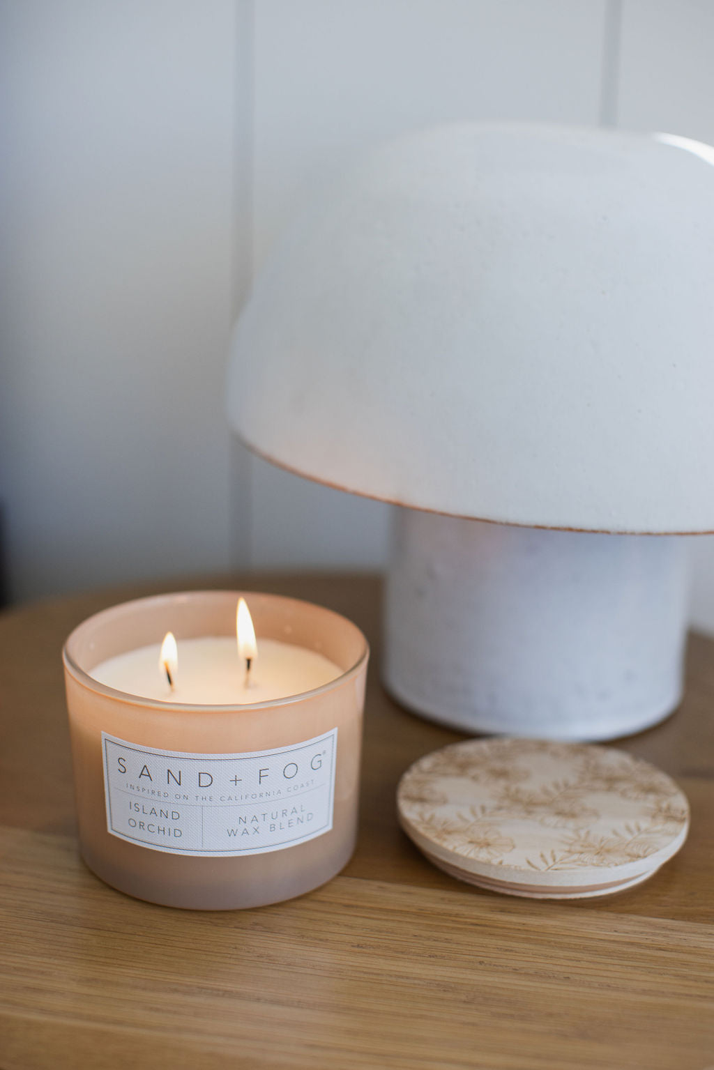 Sand Fog Island Orchid 12 oz scented candle - Image 2