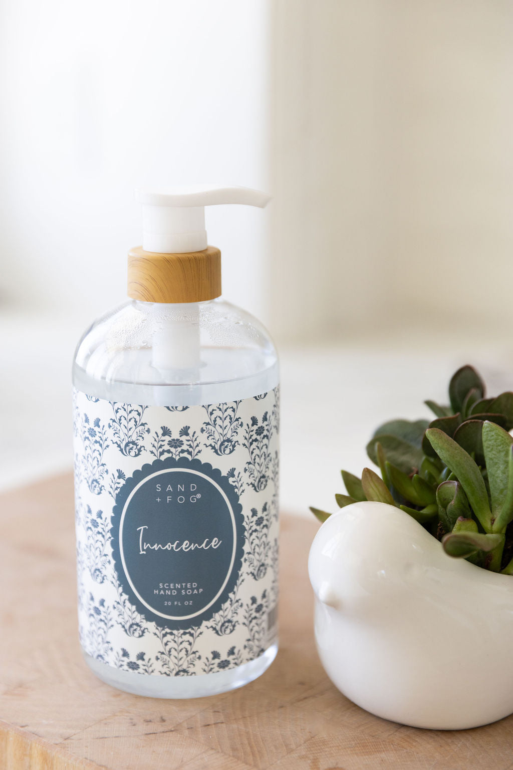 Sand Fog Innocence 20 oz Liquid Hand Soap - Image 2
