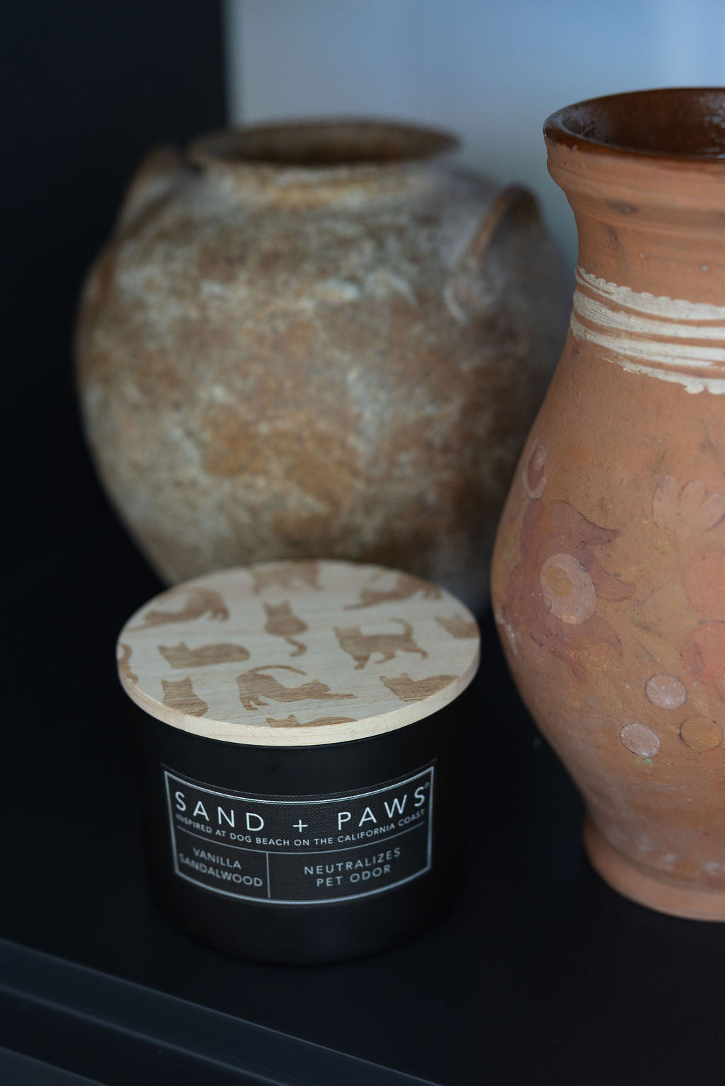 Sand Fog Sand + Paws Vanilla Sandalwood 12 oz scented candle - Image 2